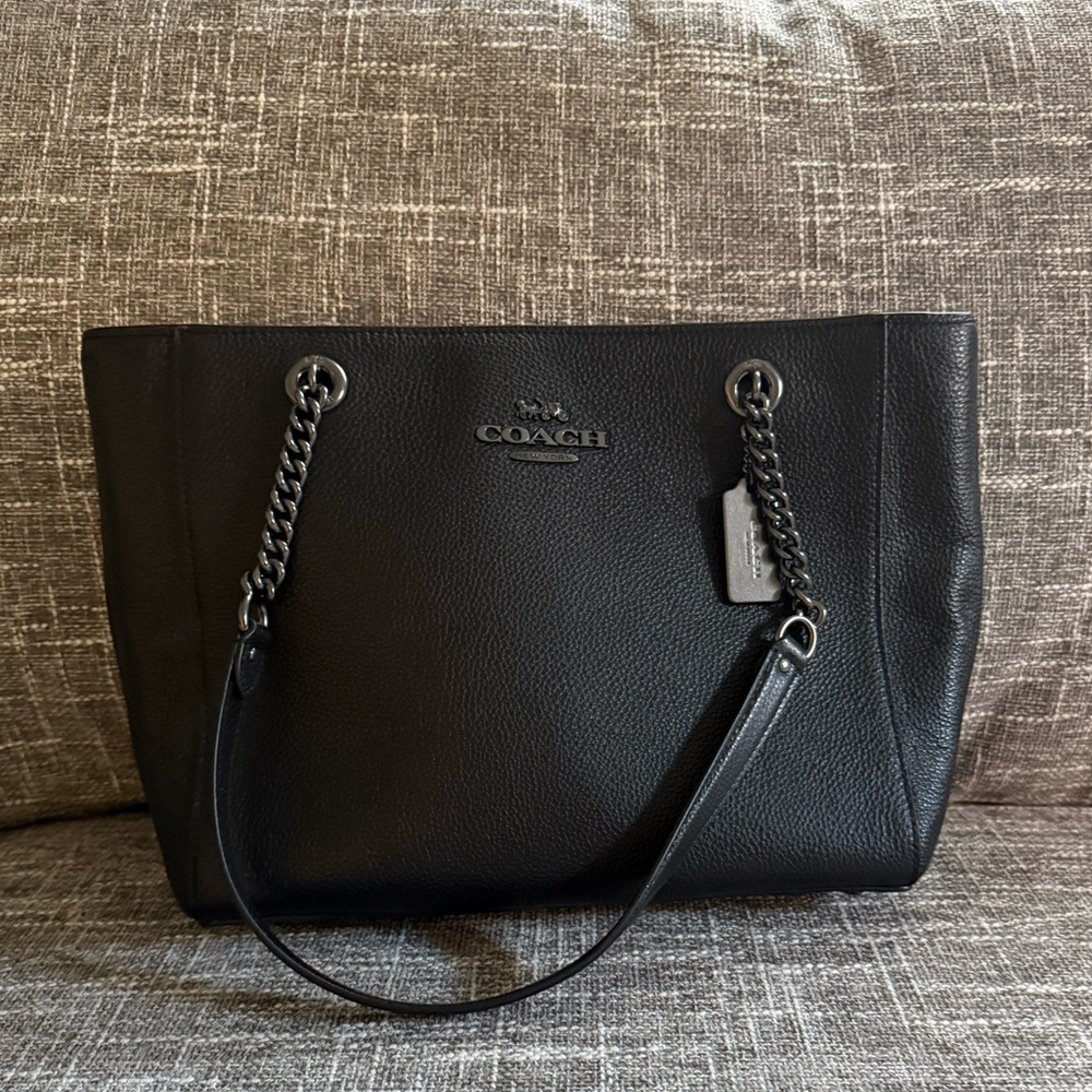 NWT Coach Women’s Cammie Chain Tote